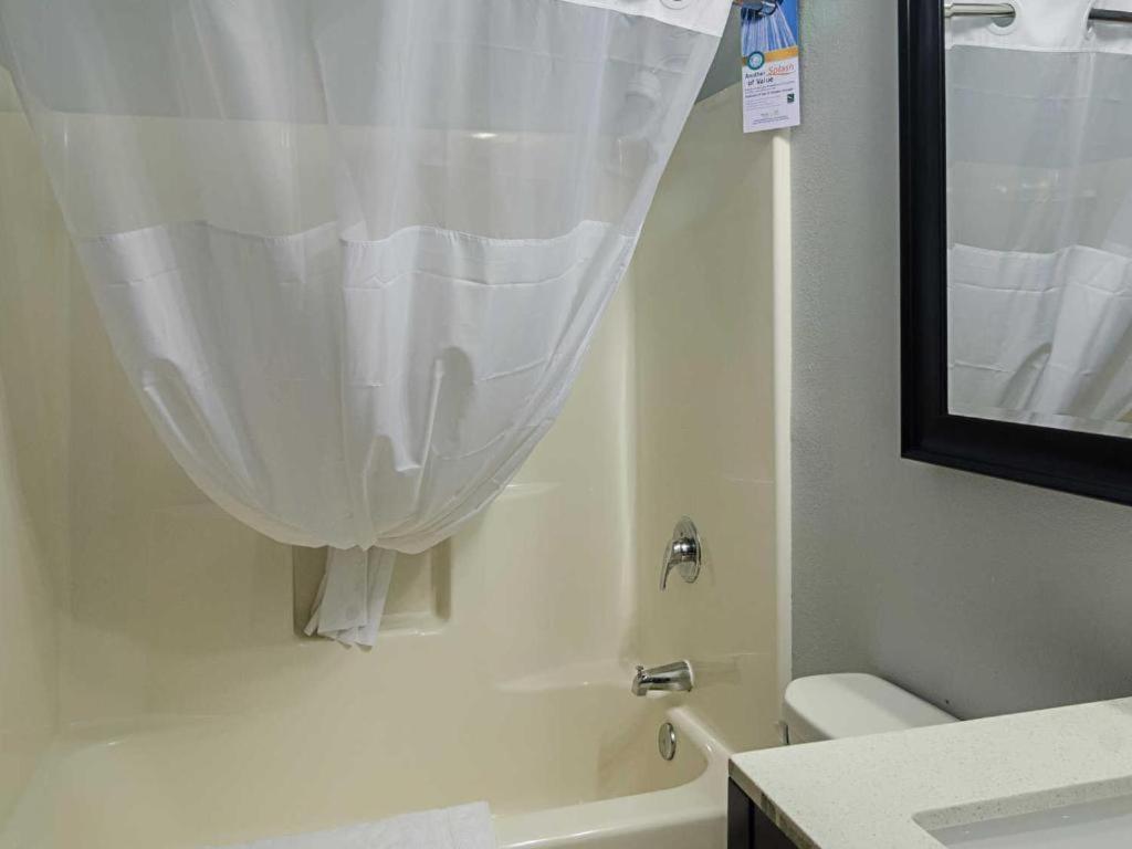 Quality Inn סיסייד מראה חיצוני תמונה